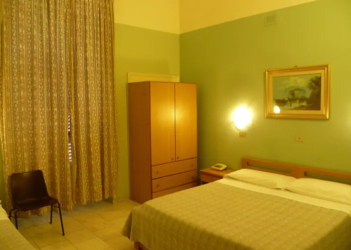 Hotel nahe Flughafen: Hotel Pensione Romeo